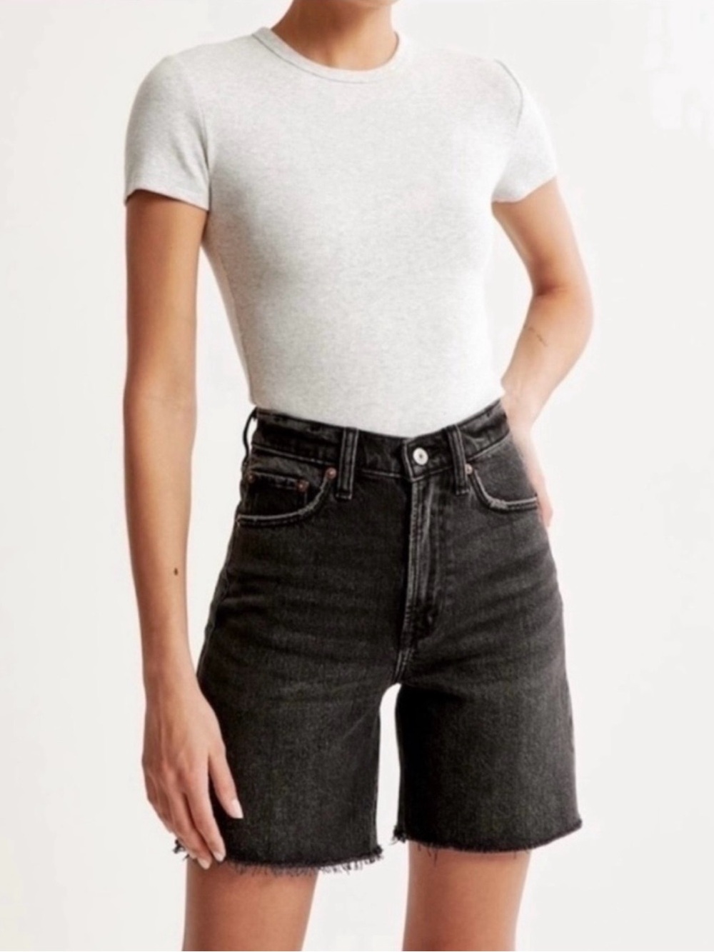 Abercrombie & Fitch High Rise 9” Short in Washed Black Size 24|00 Denim Cotton